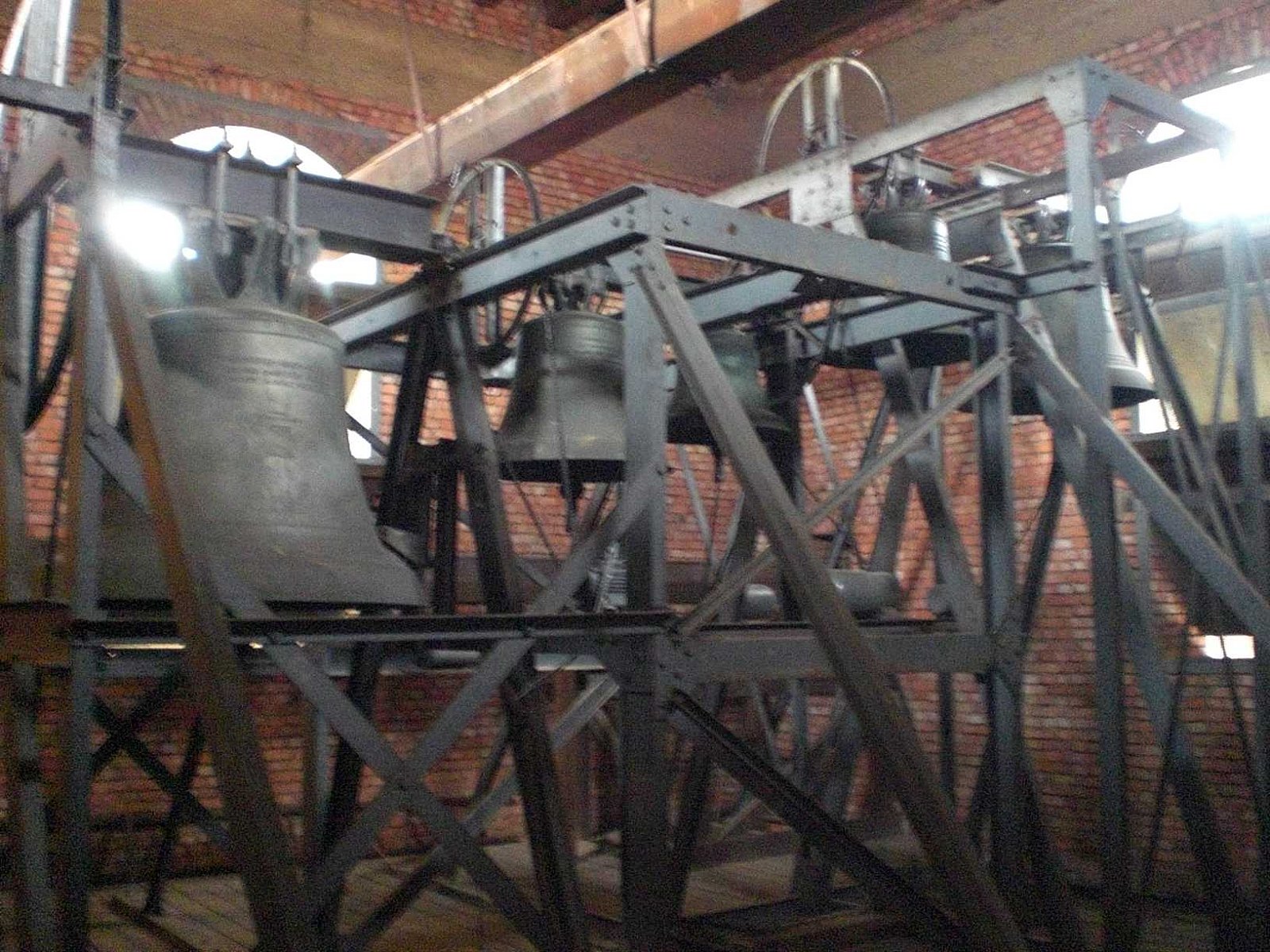 Der Glockenstuhl der Pfarrei Hl. Dreifaltigkeit - Glockenturm